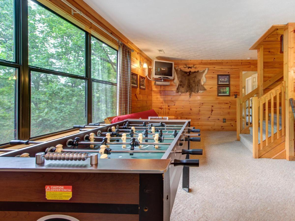 Great Expectations, 3 Bedrooms, Fireplace, Pool Table, Hot Tub, Sleeps 10 개틀린버그 외부 사진