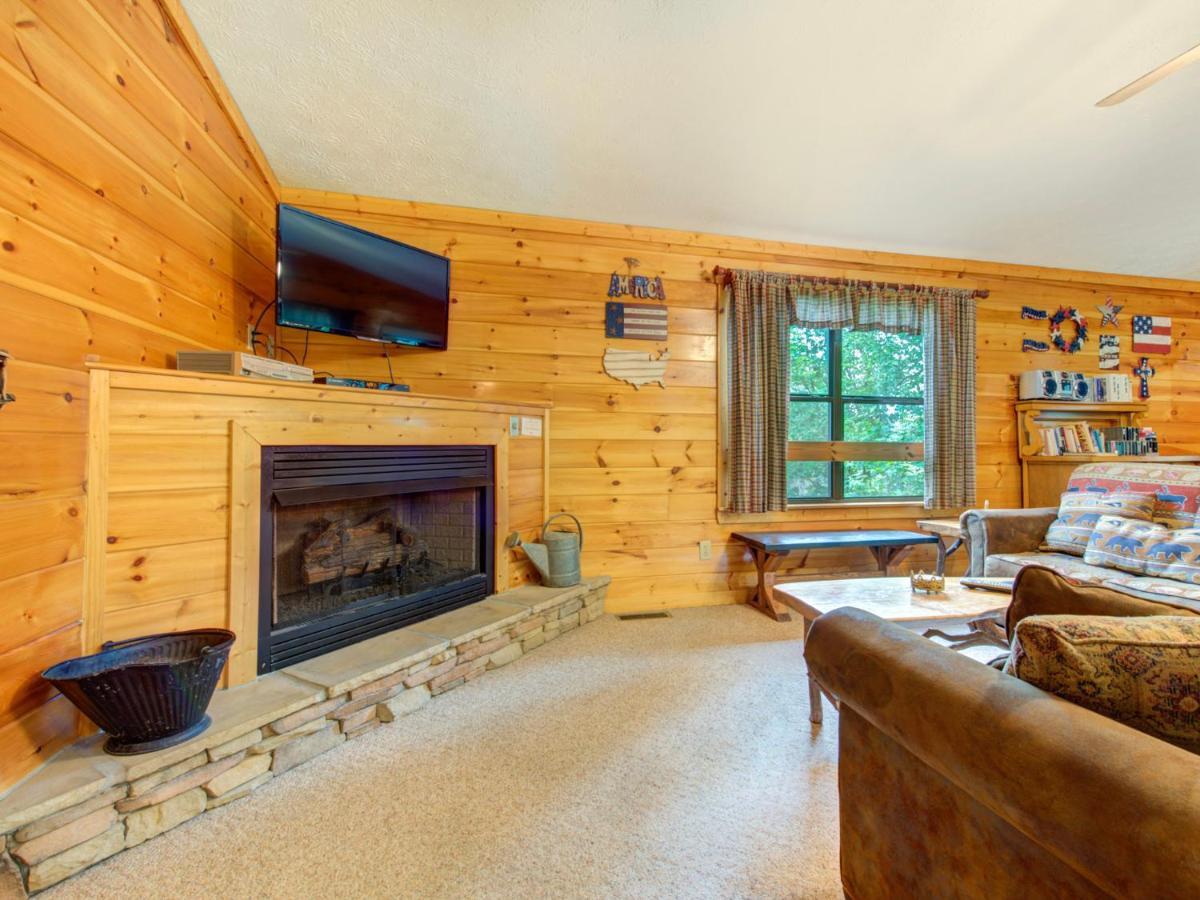 Great Expectations, 3 Bedrooms, Fireplace, Pool Table, Hot Tub, Sleeps 10 개틀린버그 외부 사진